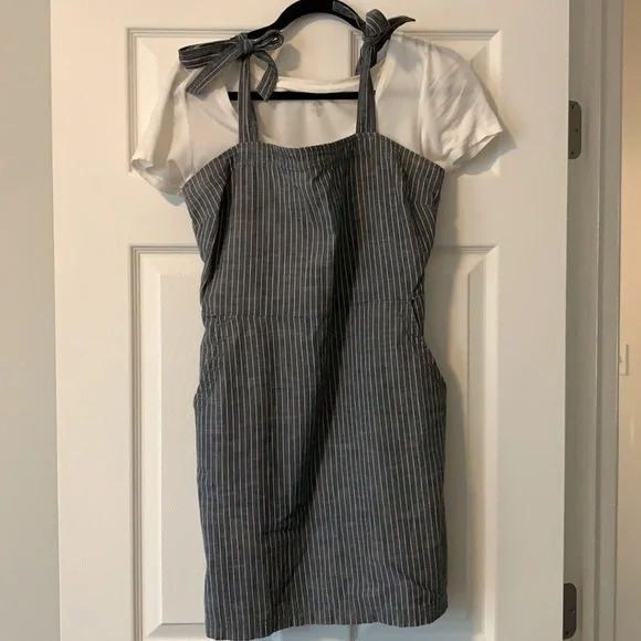 Express Chambray Pin Striped Dress - Picture 3 of 8